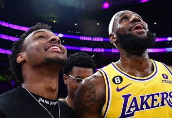 LeBron James’ Extension with the Lakers is Official